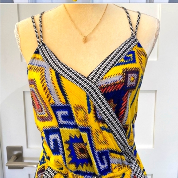 Xhilaration Yellow Tribal Print Drawstring Onesie Romper Medium Aztec  Linen MED - Picture 2 of 6